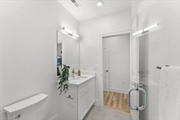 272 Lincoln St # 102