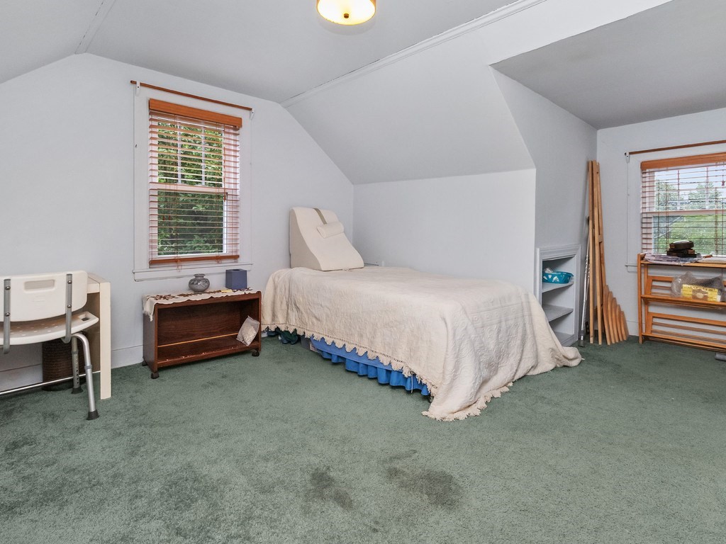 71 Farnum Road