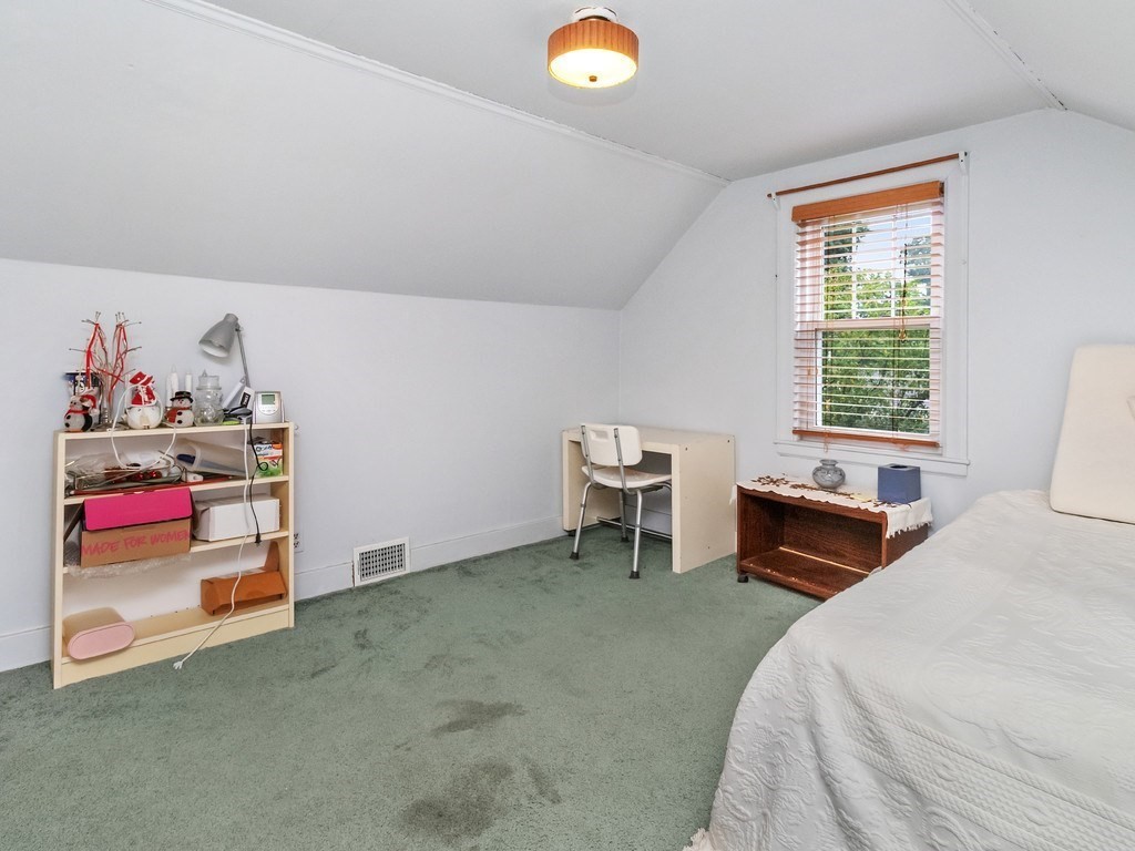71 Farnum Road