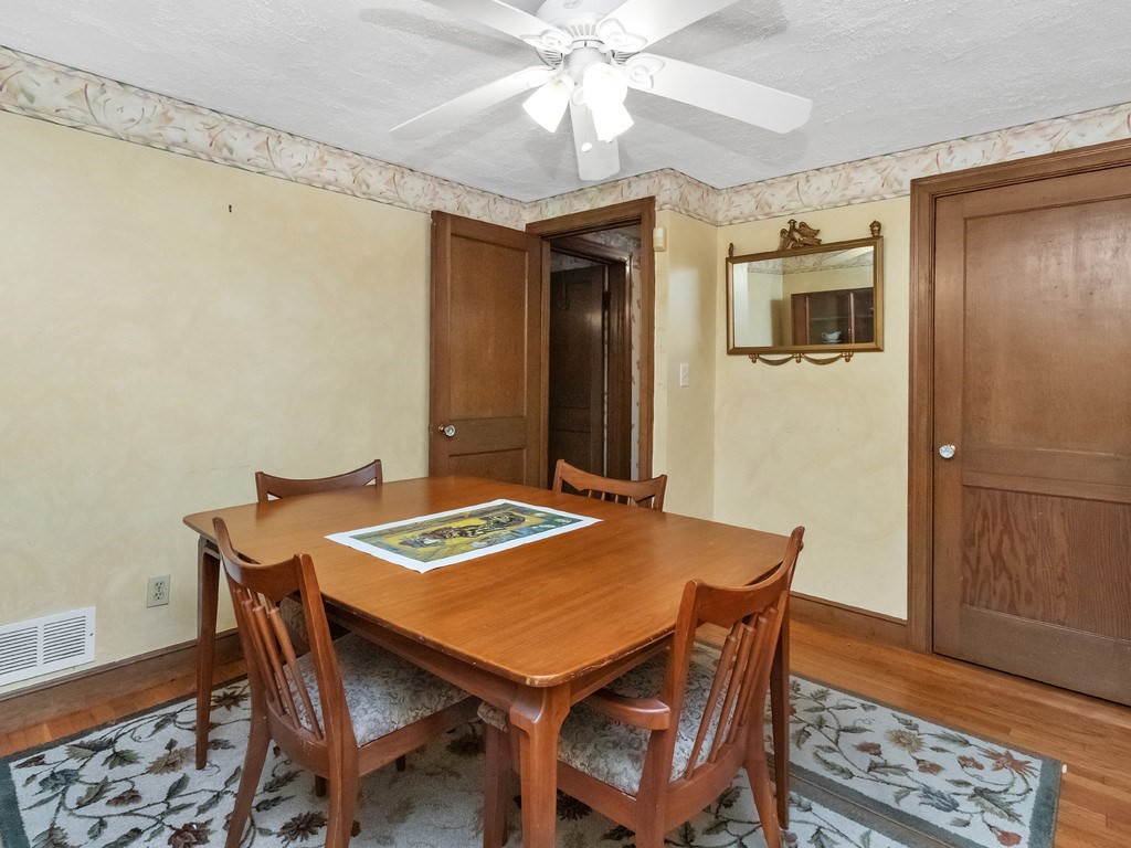 71 Farnum Road