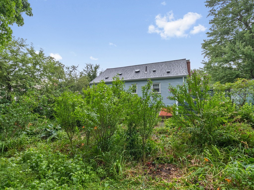 71 Farnum Road
