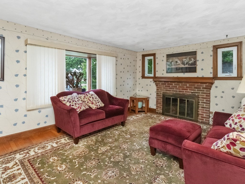 71 Farnum Road