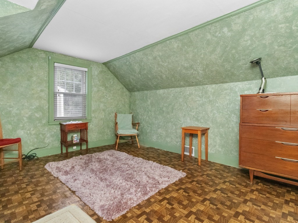 71 Farnum Road