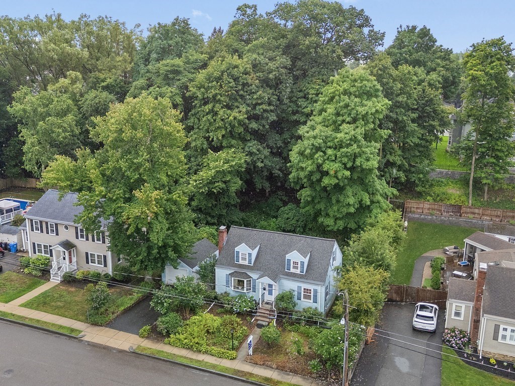 71 Farnum Road