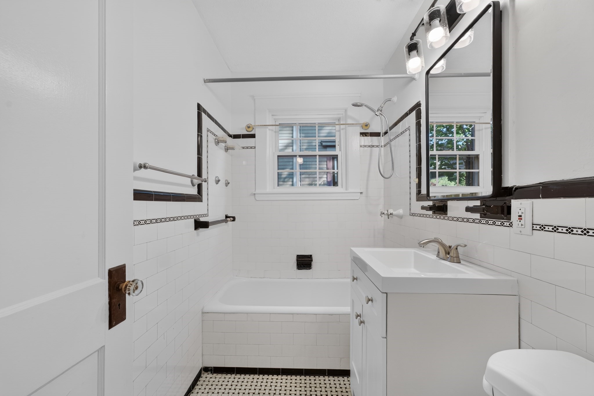 216 Tremont Street # 216