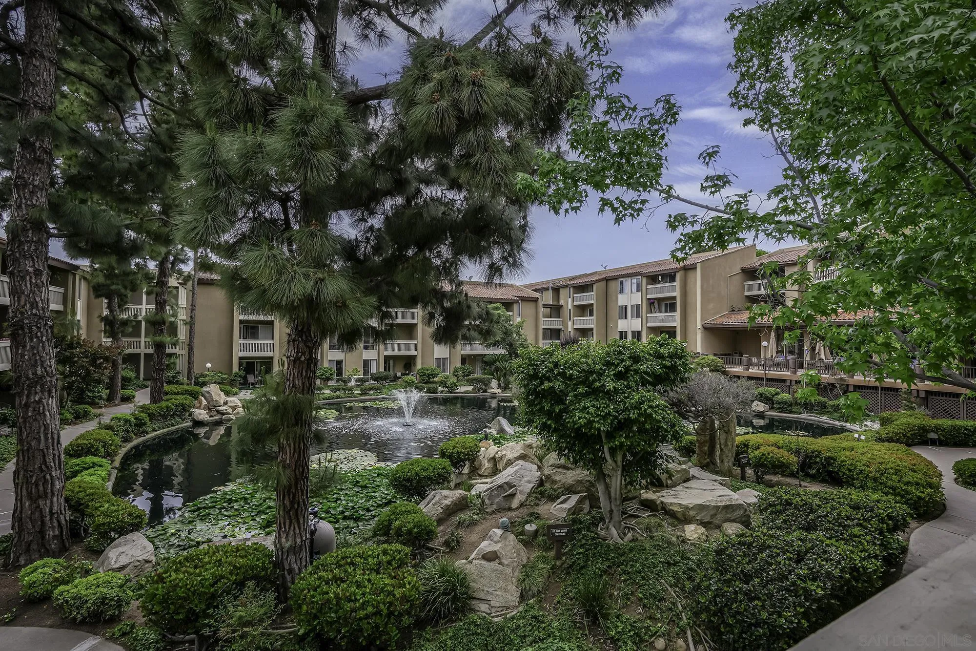 1801 Diamond St Unit 217