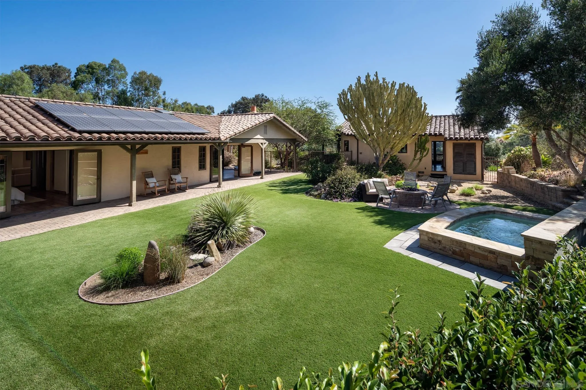 1243 Crest Drive