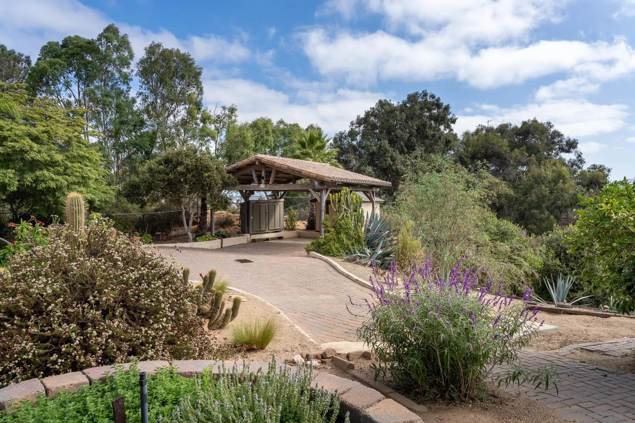 1243 Crest Drive