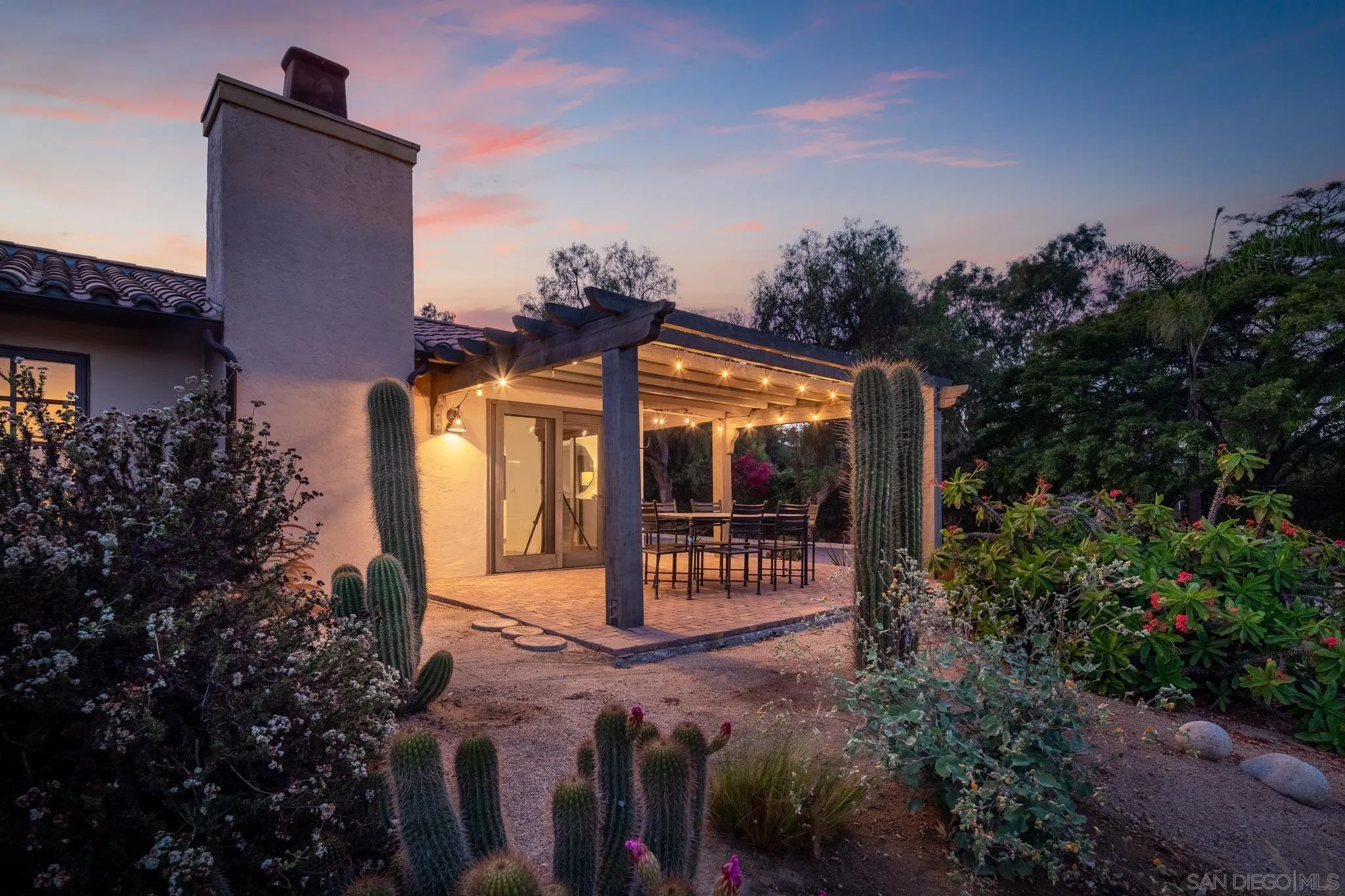 1243 Crest Drive