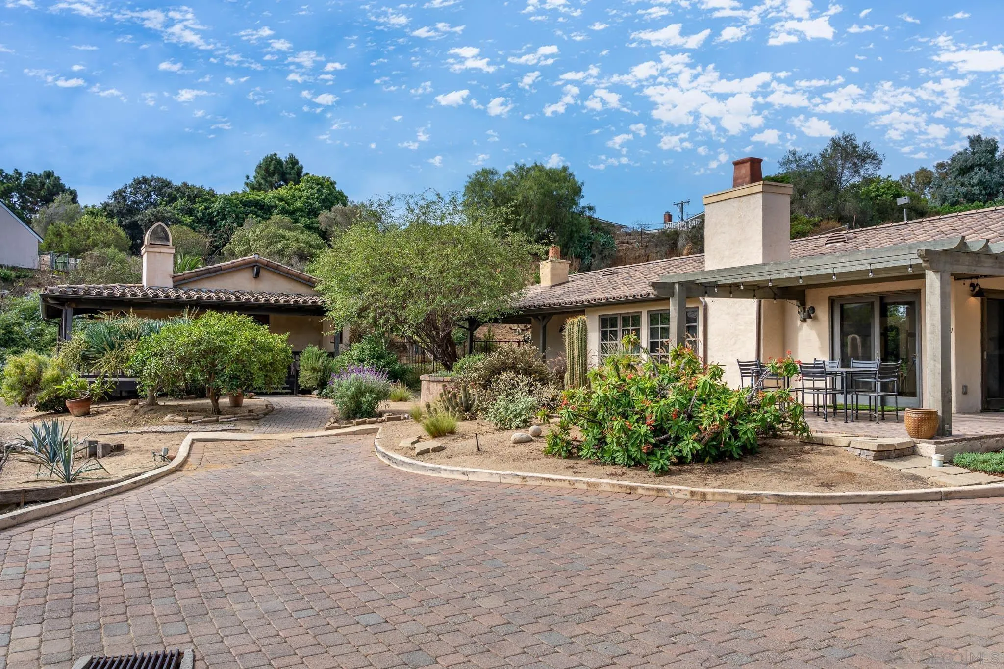 1243 Crest Drive