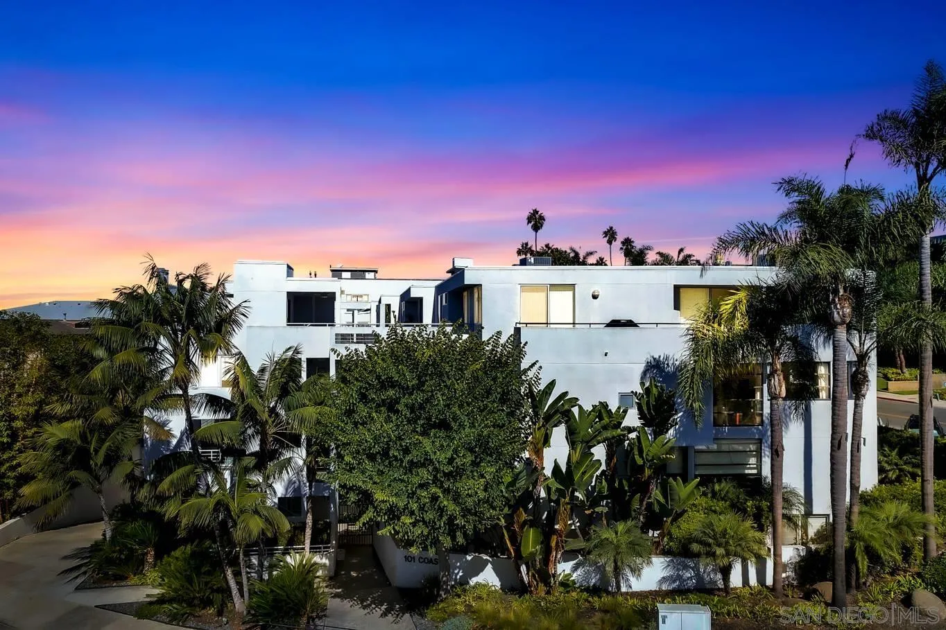 101 Coast Blvd Unit 3e