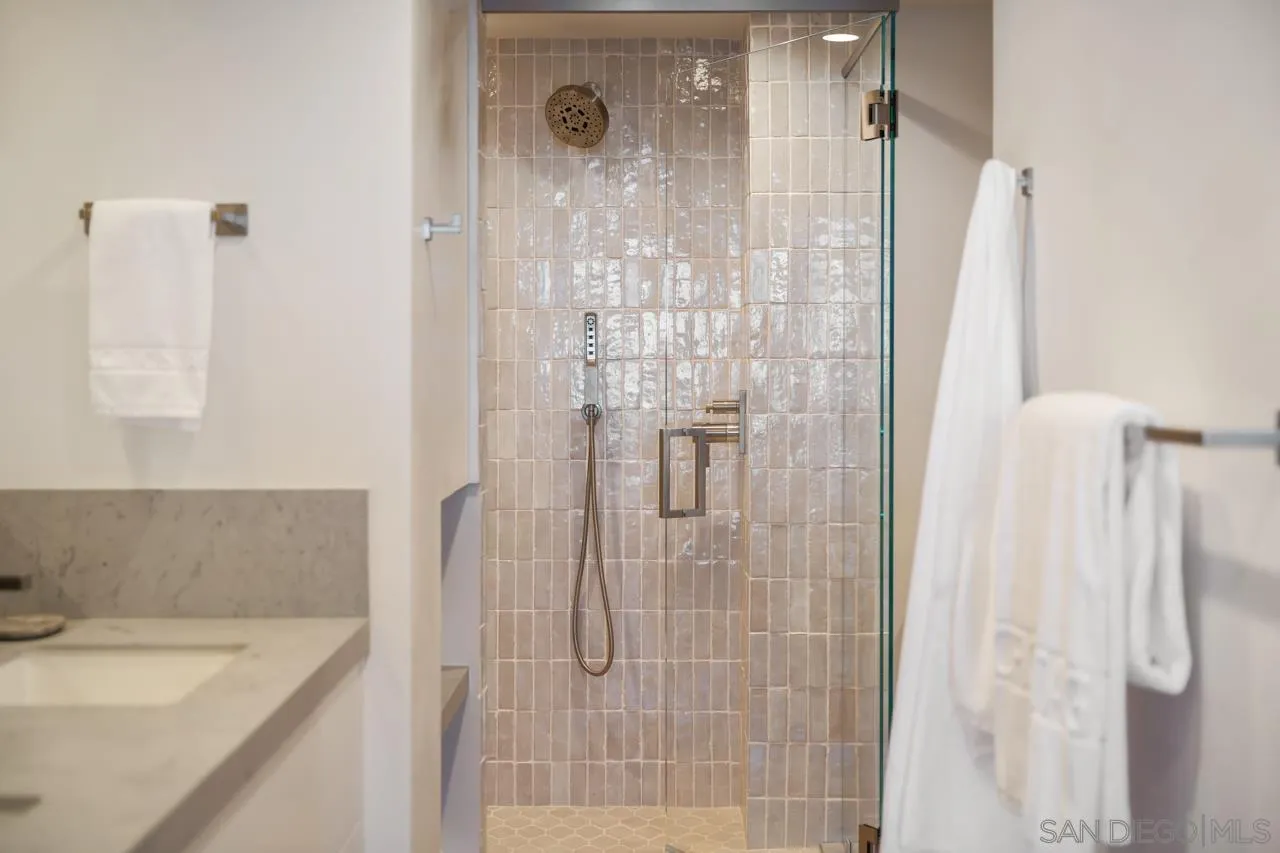 939 Coast Blvd Unit 12c