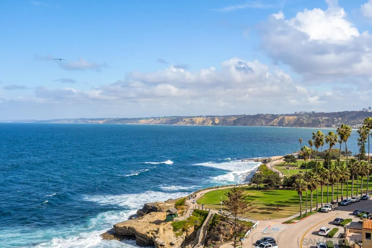 939 Coast Blvd Unit 12c