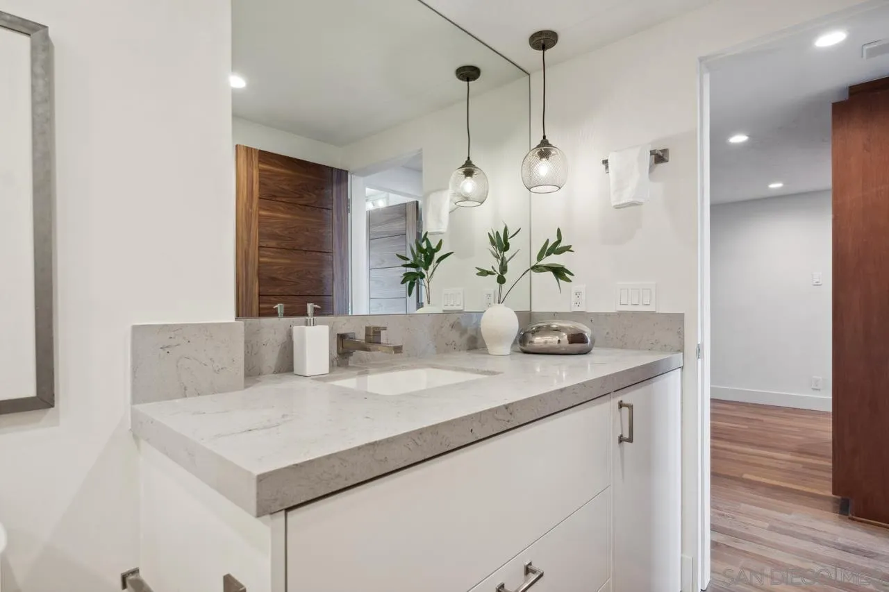 939 Coast Blvd Unit 12c