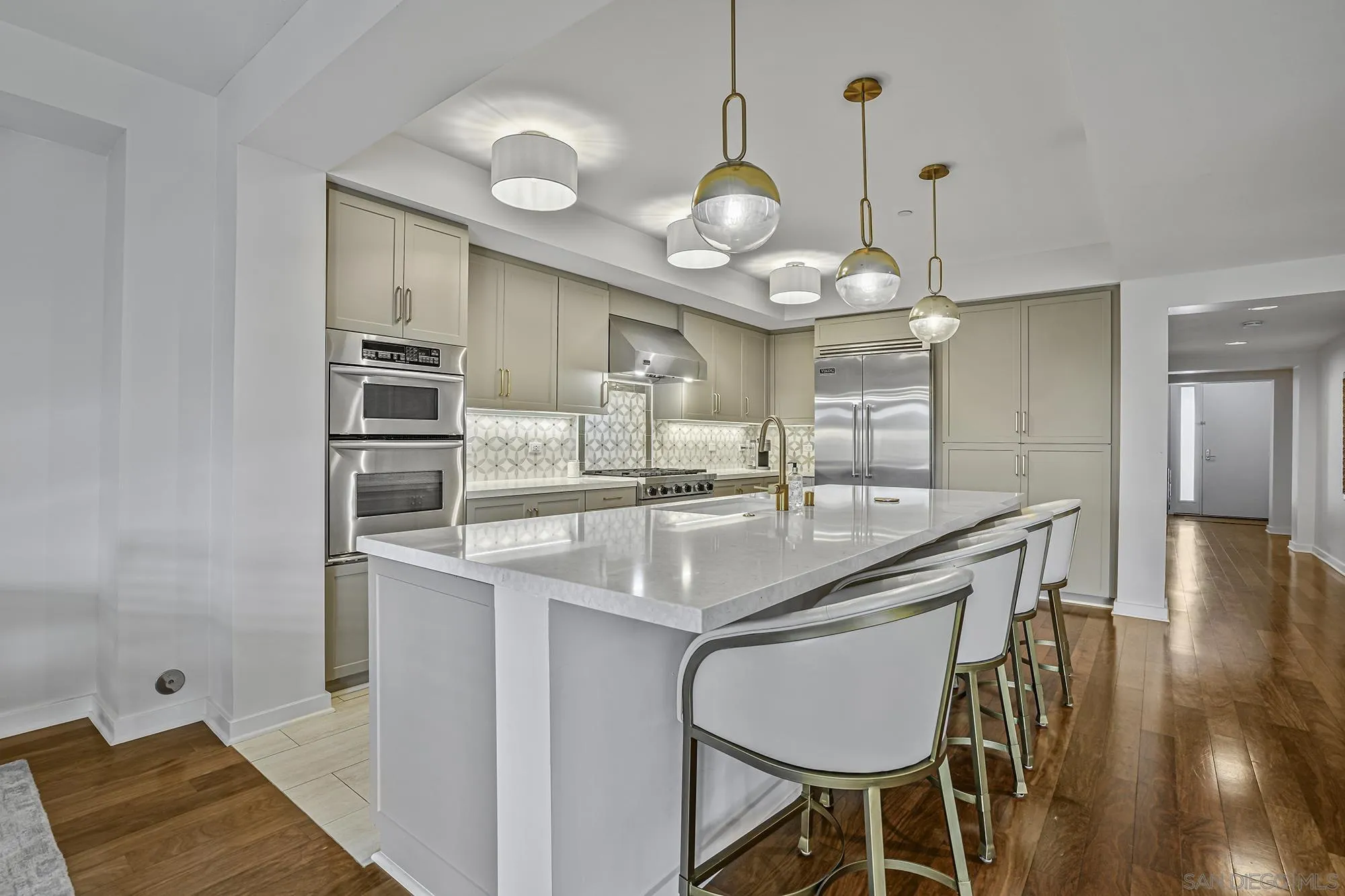 5450 La Jolla Blvd Unit: D101
