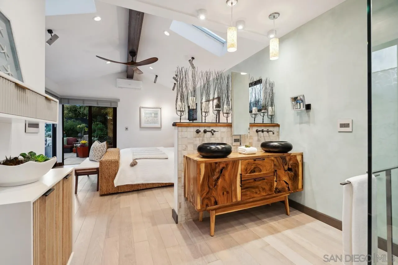 3434 Crown Point Drive