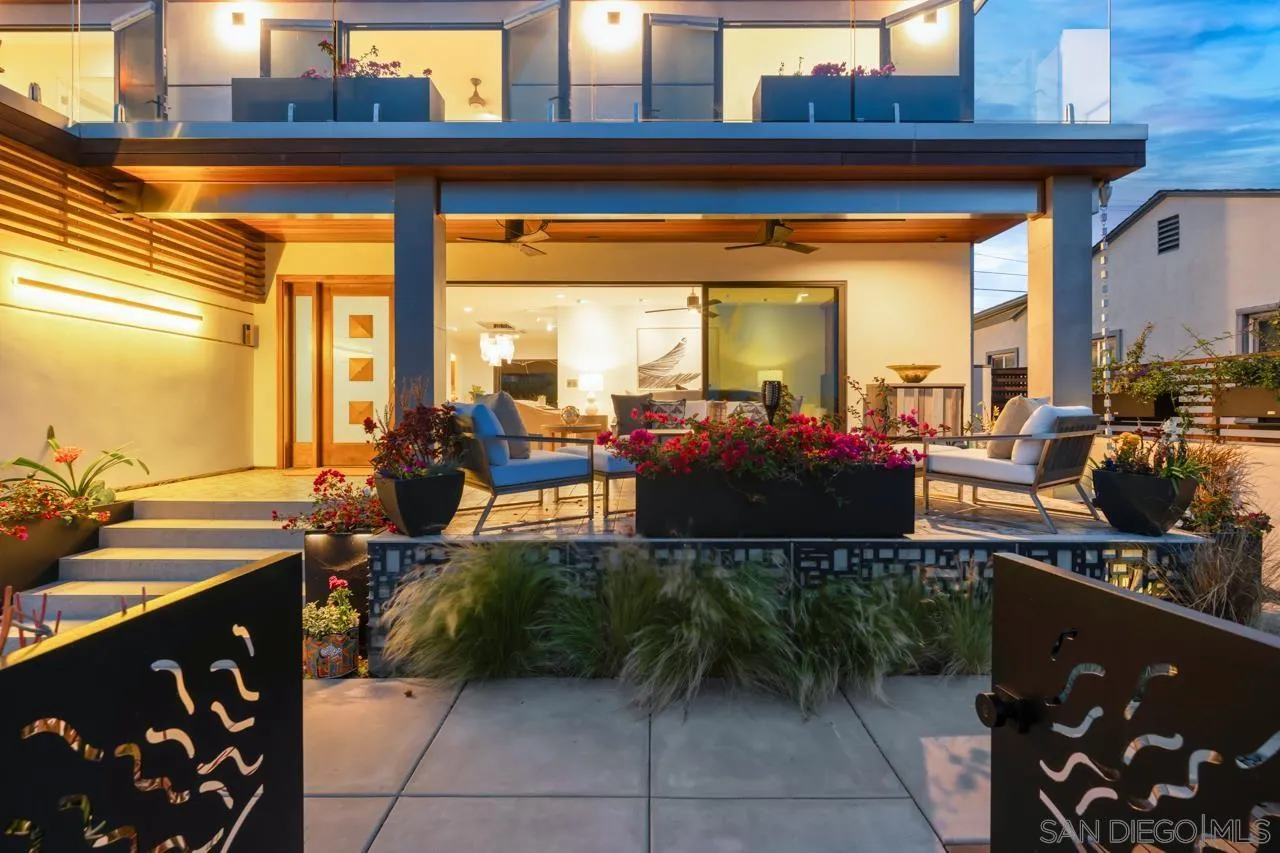 3434 Crown Point Drive