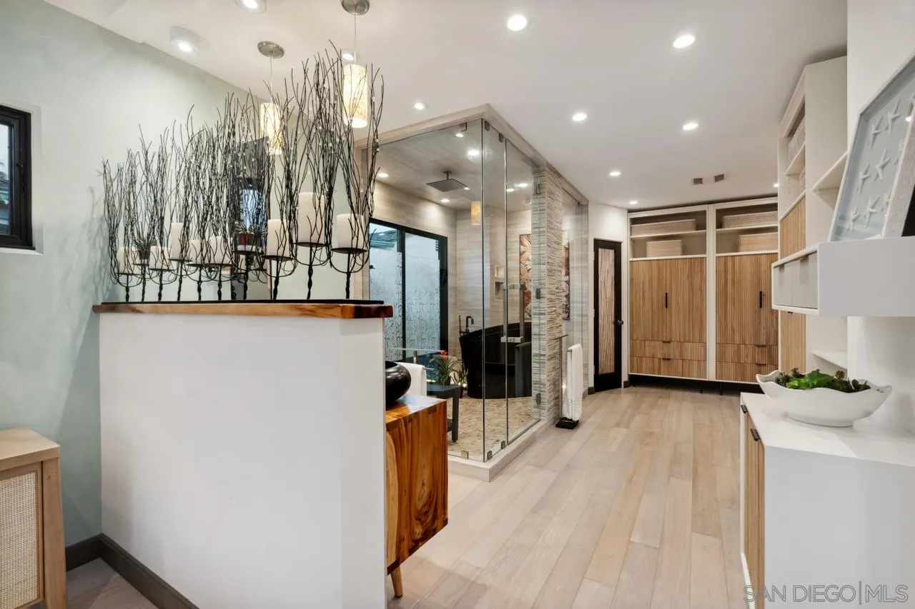3434 Crown Point Drive