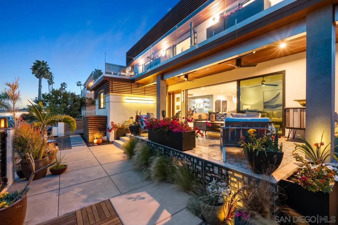 3434 Crown Point Drive