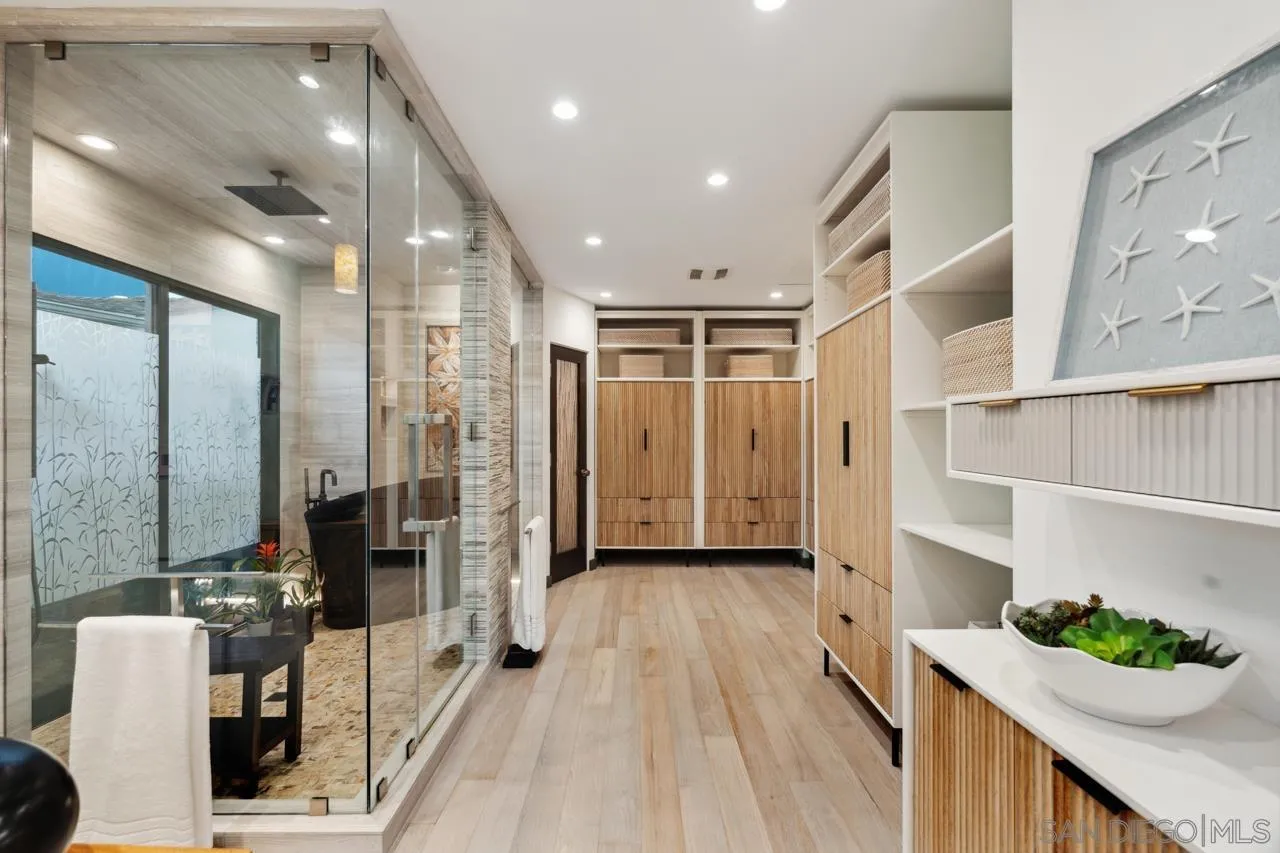 3434 Crown Point Drive