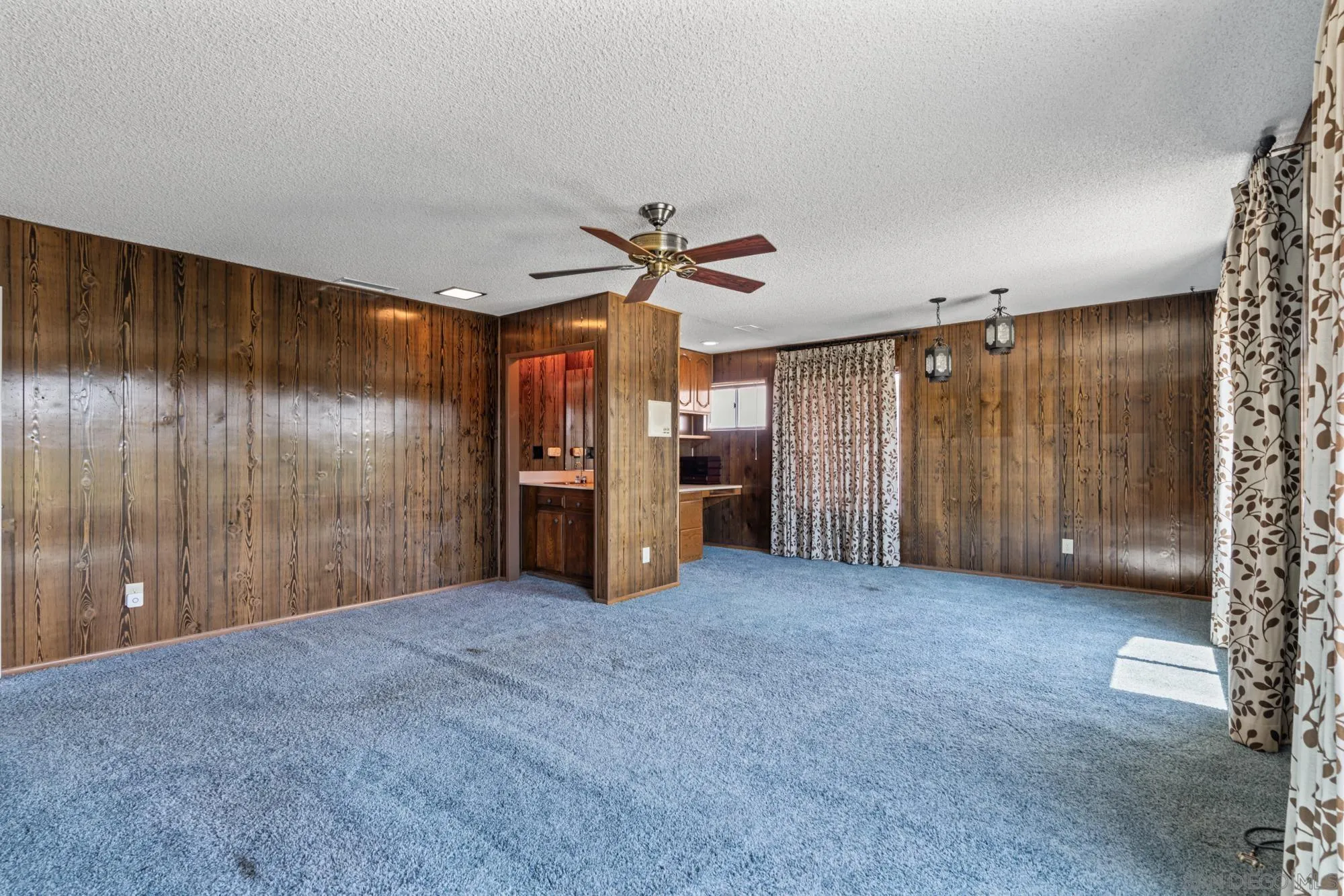 4138 Combe Way