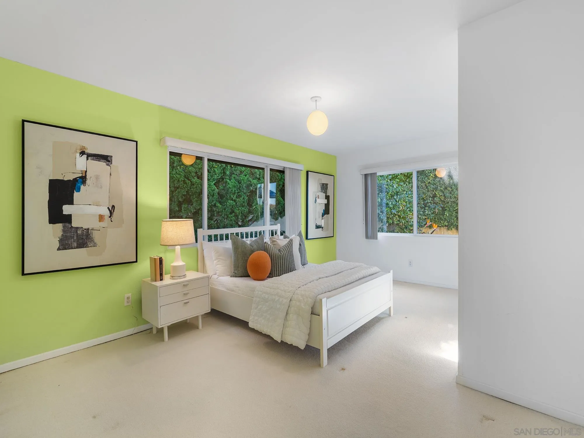 6424 El Camino Del Teatro