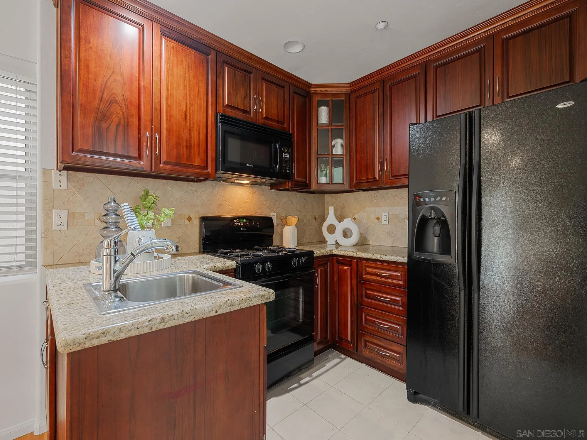 2265 Manchester Ave (and 2265a)