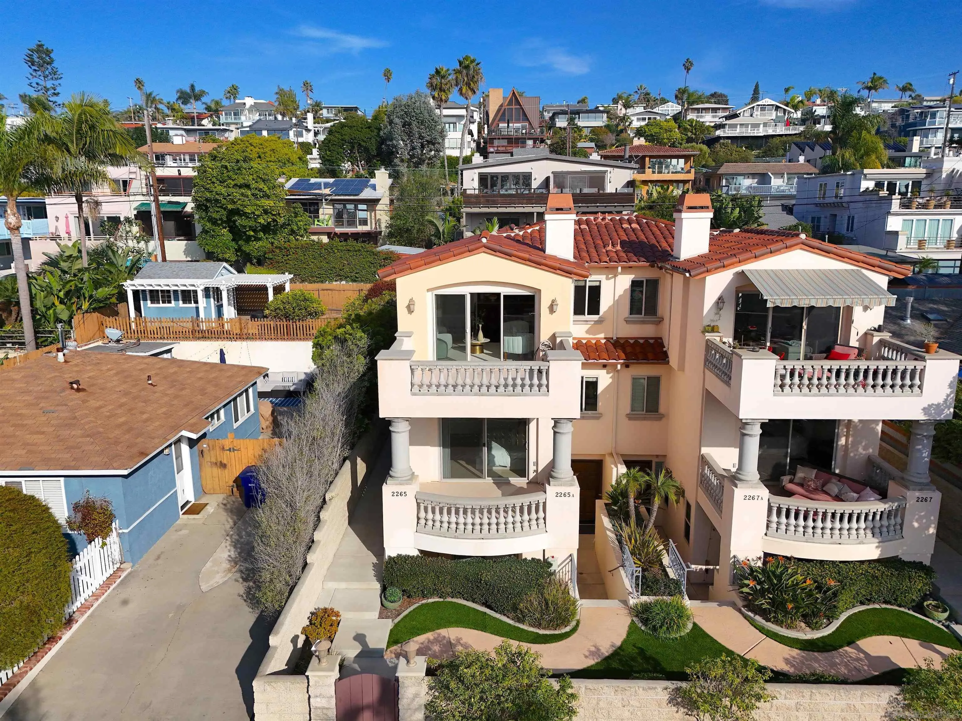 2265 Manchester Ave (and 2265a)