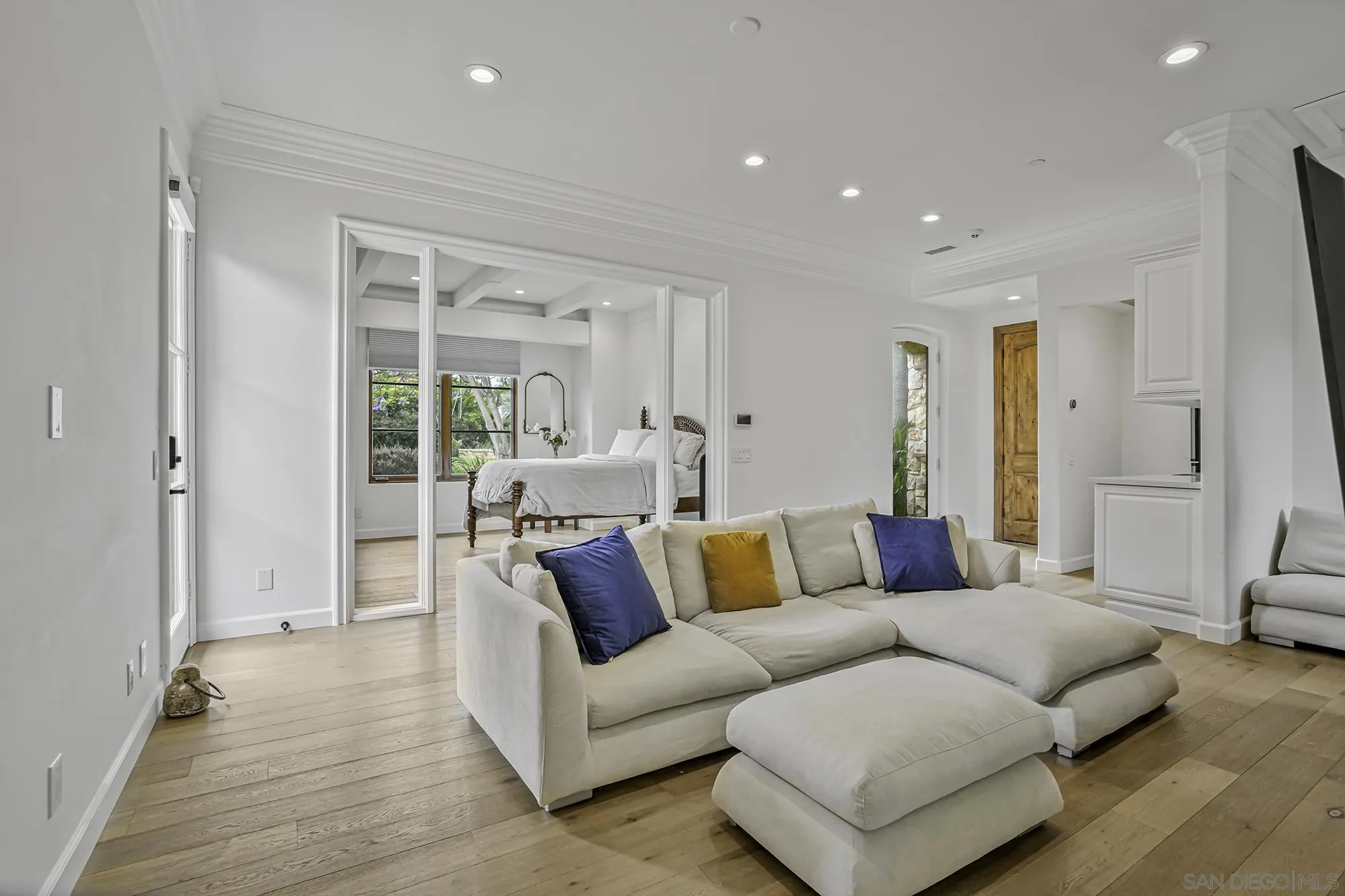 15823 The River Trail