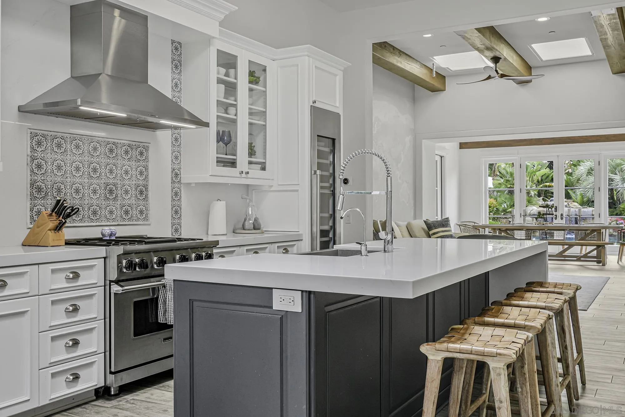 15823 The River Trail