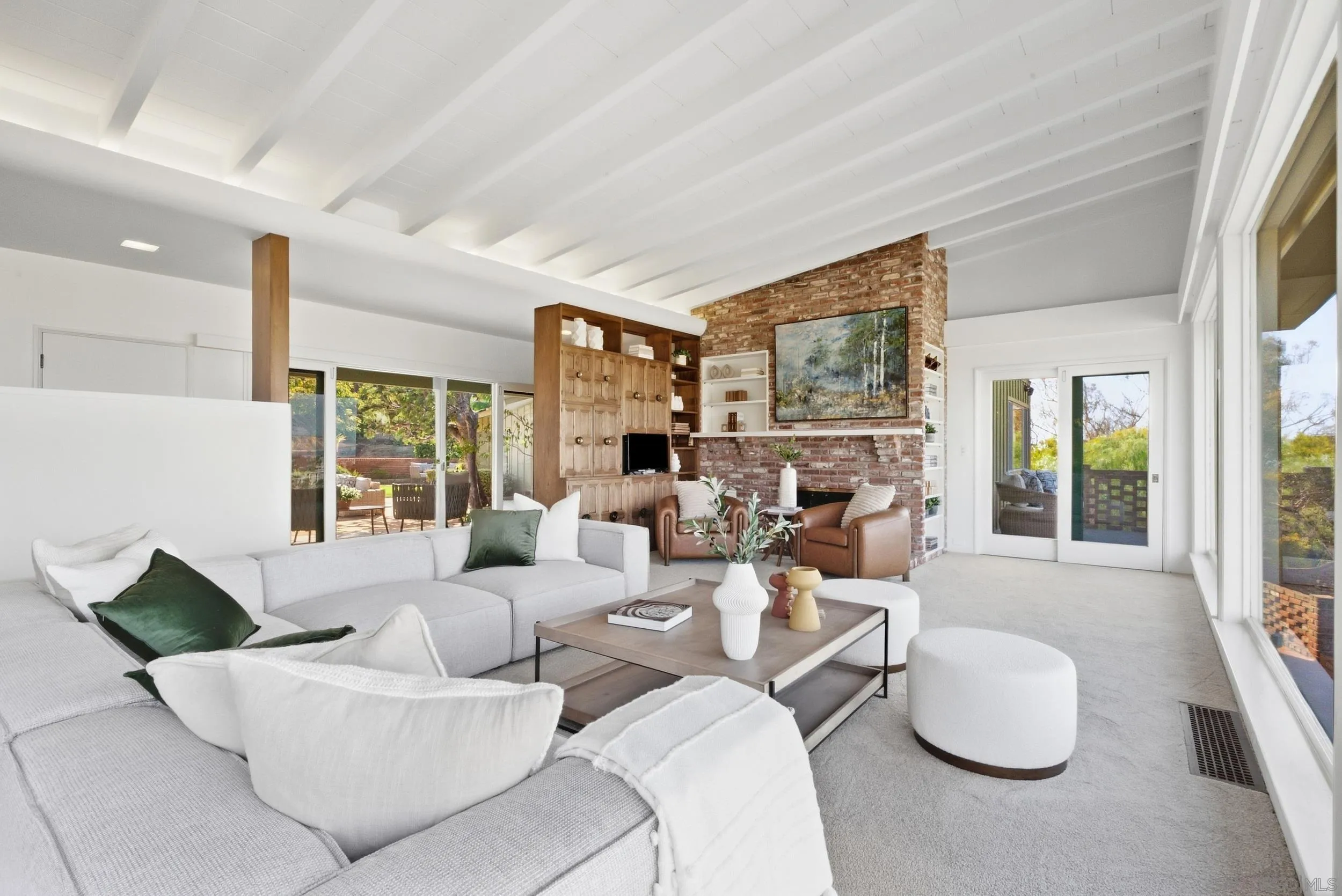 7865 Roseland Drive