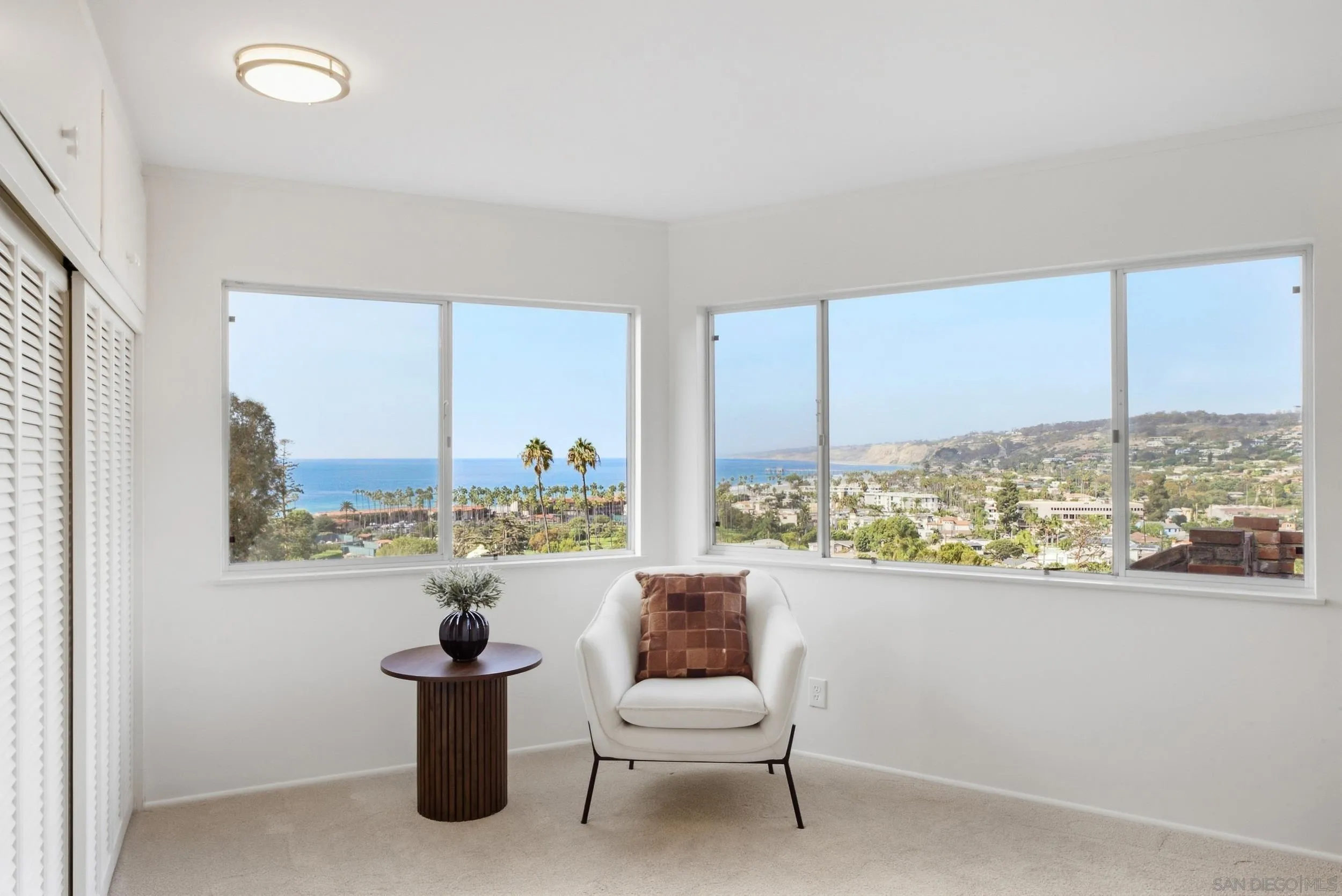 7865 Roseland Drive