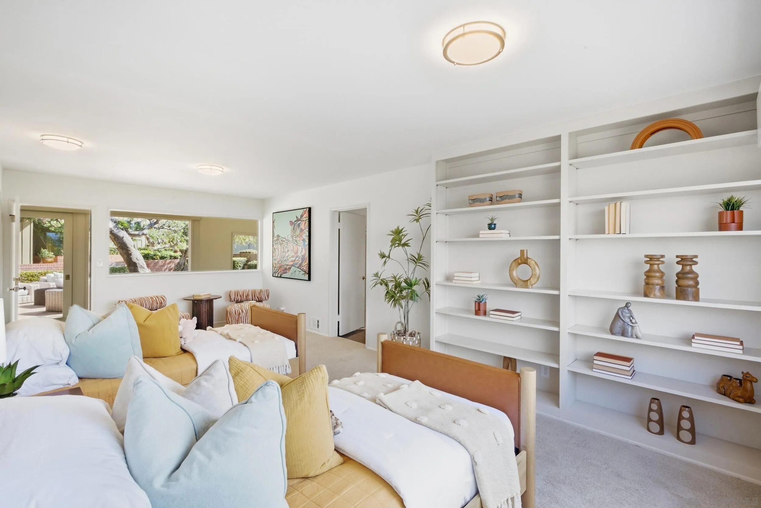 7865 Roseland Drive