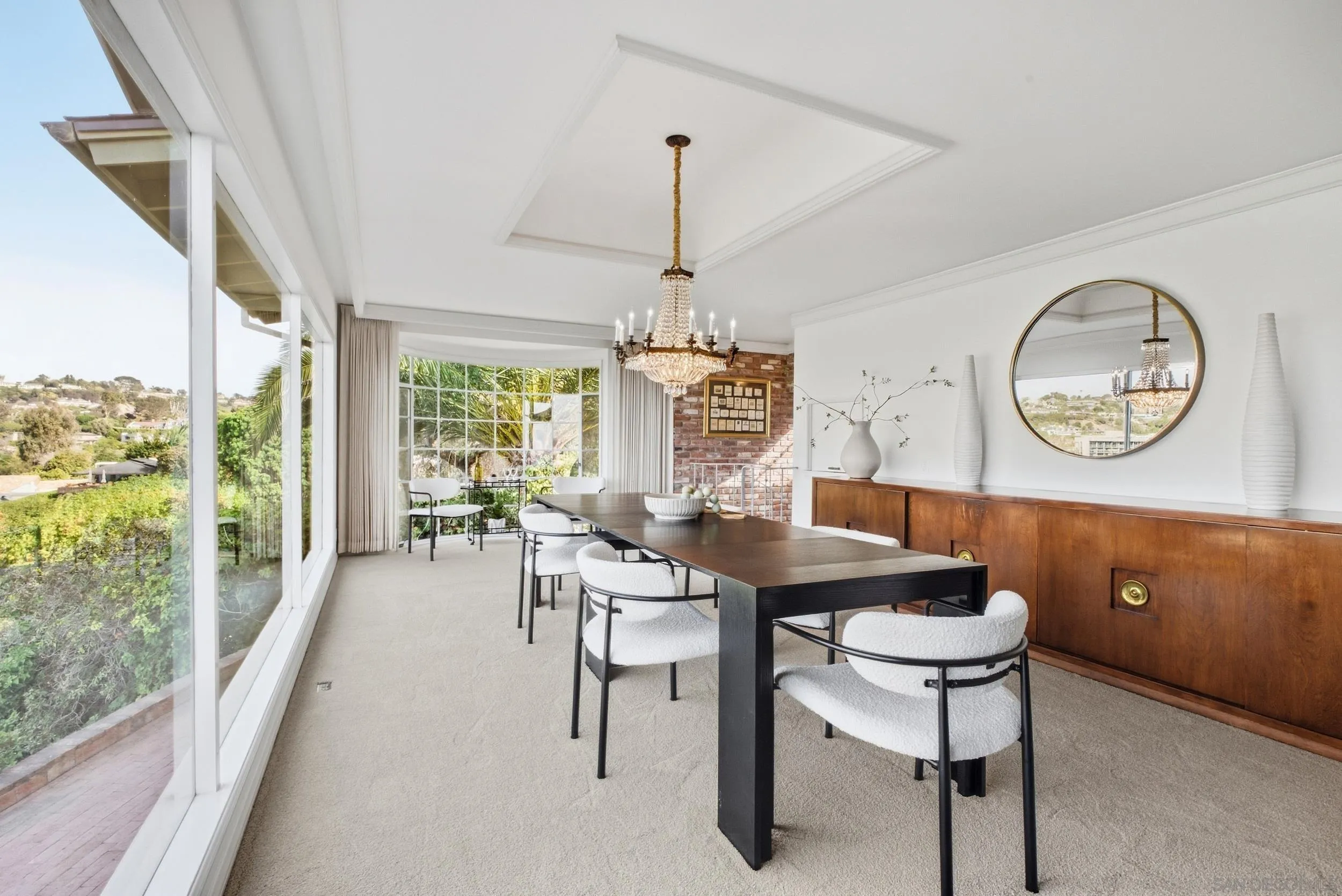 7865 Roseland Drive