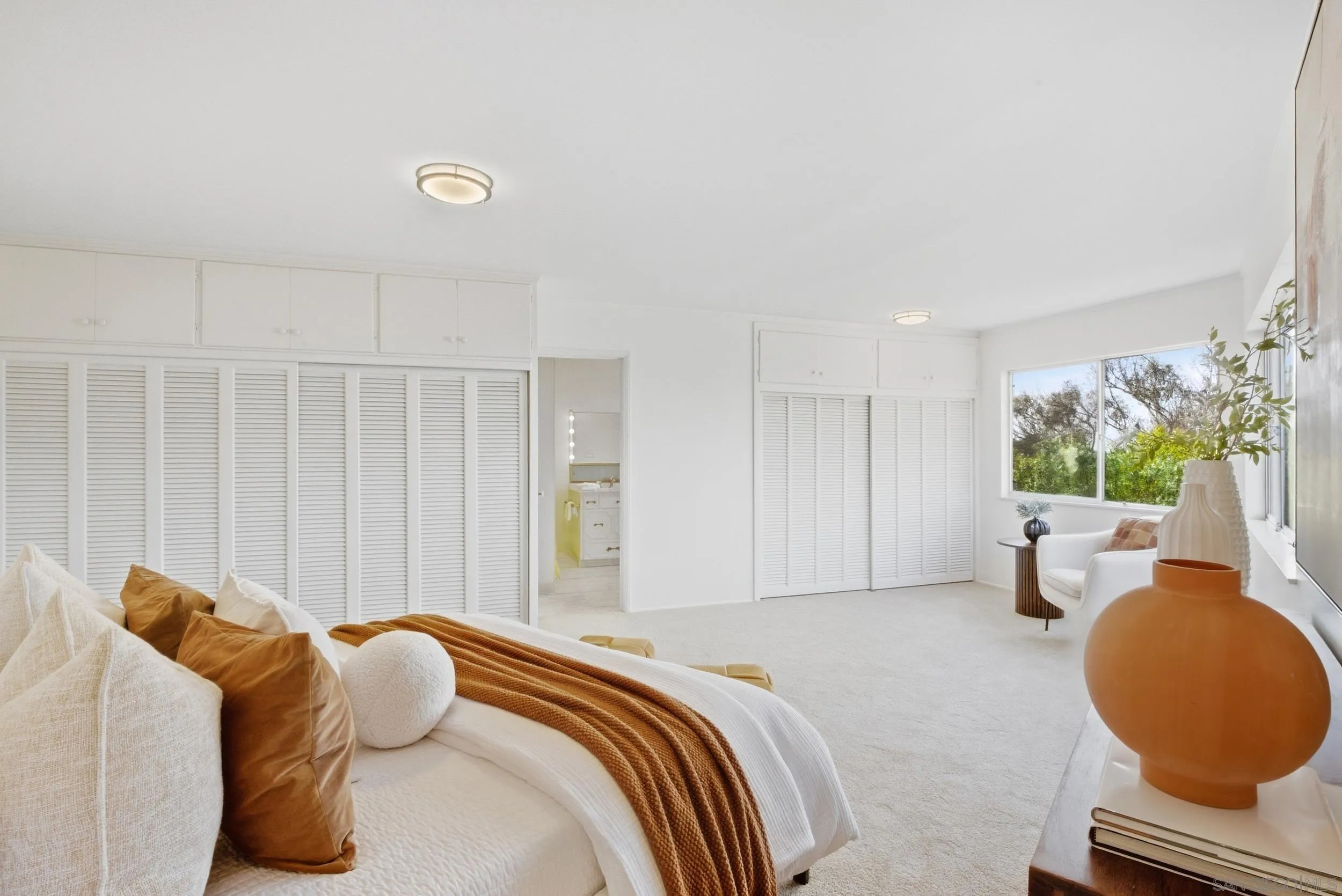 7865 Roseland Drive