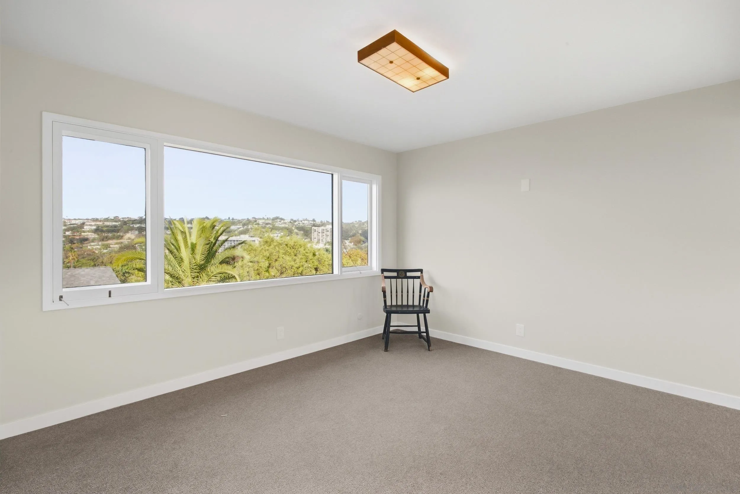 7865 Roseland Drive