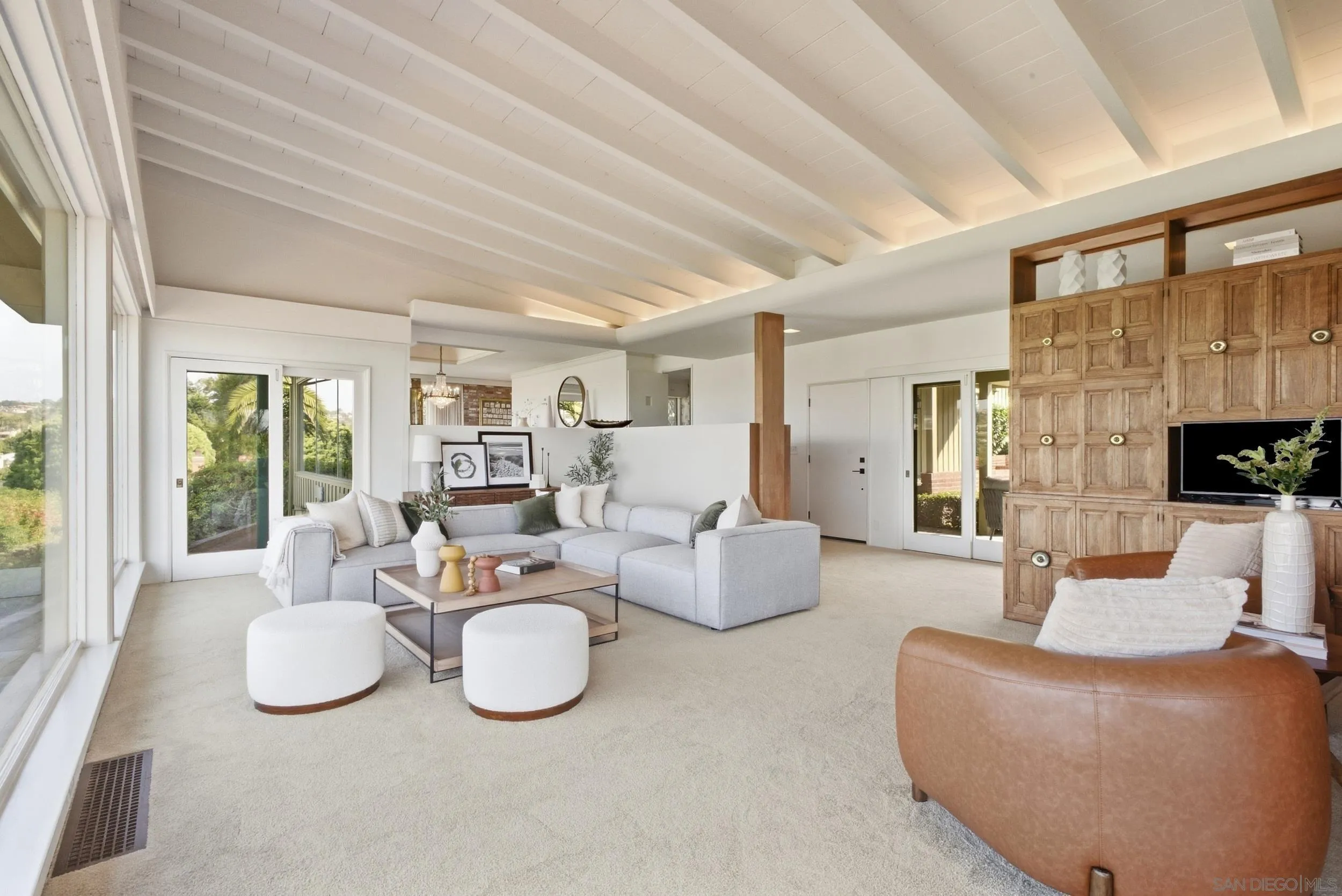 7865 Roseland Drive