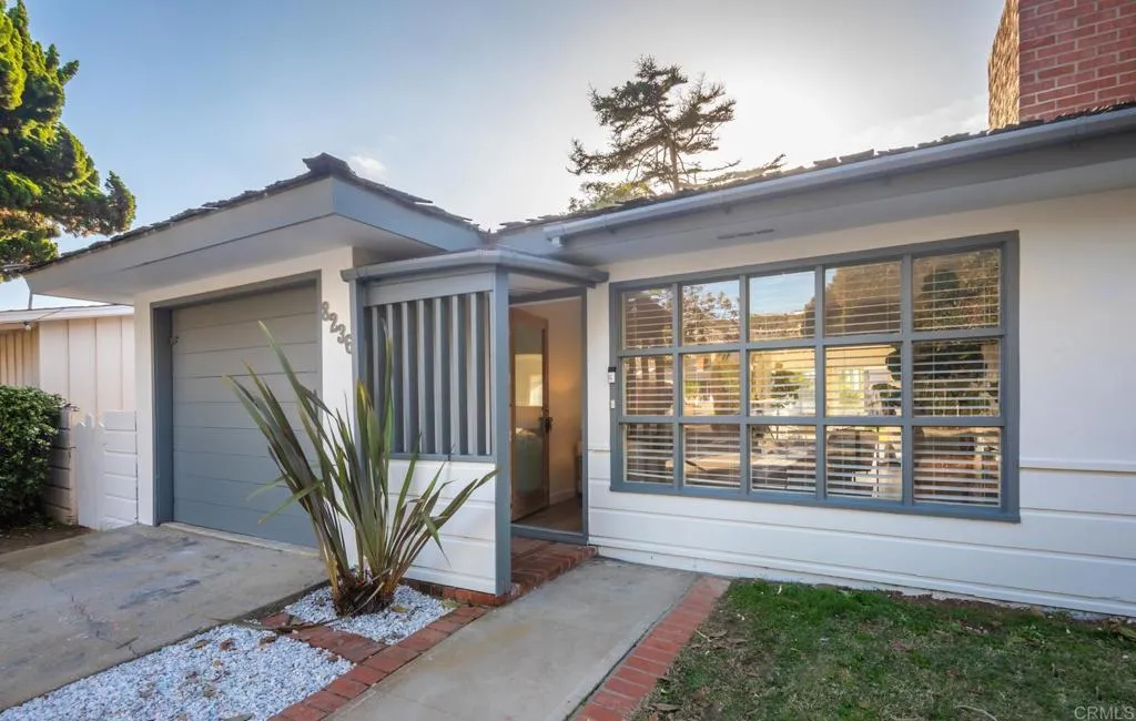 8236 La Jolla Shores Drive