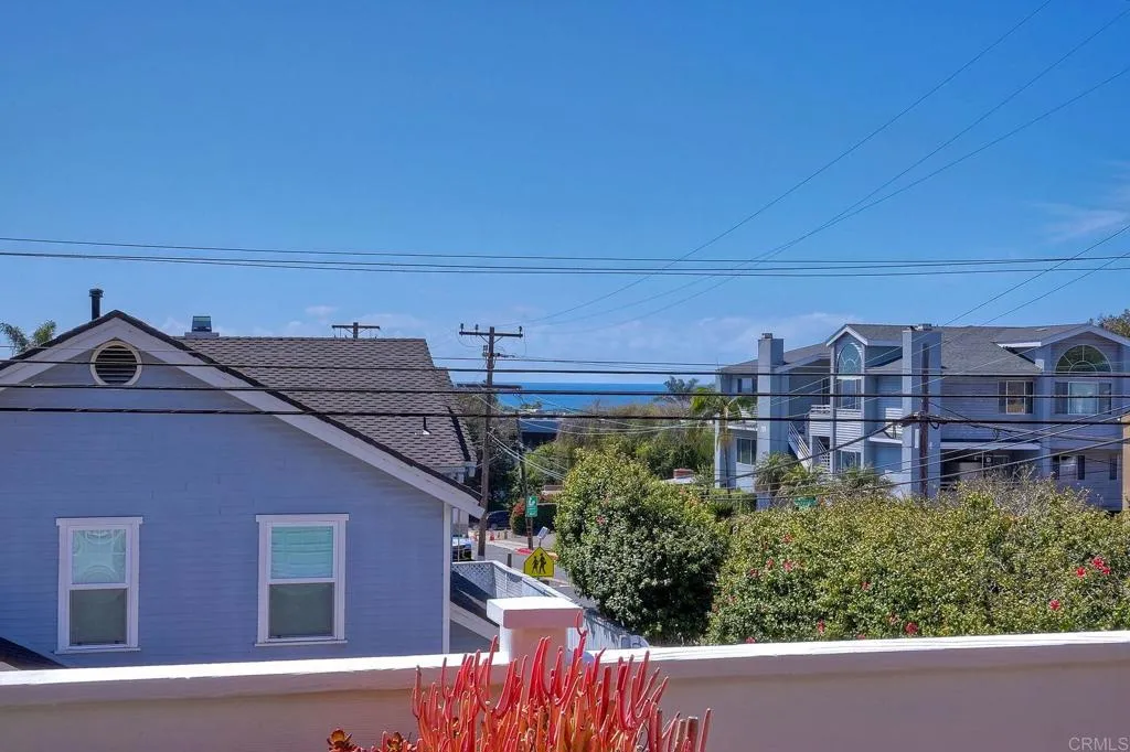 2002 Montgomery Avenue