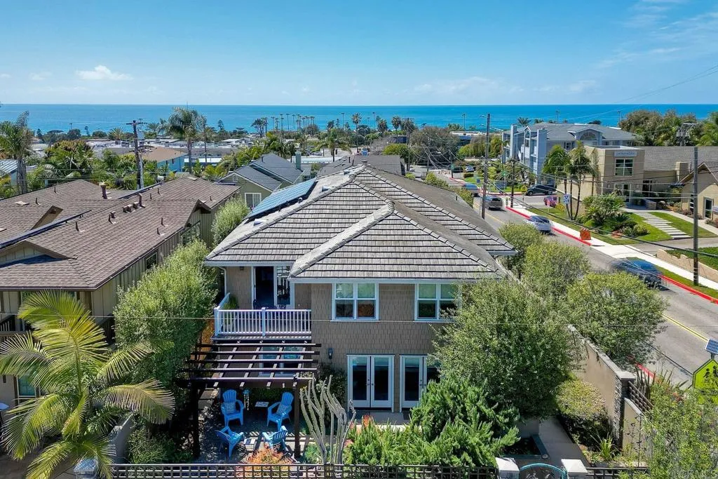2002 Montgomery Avenue