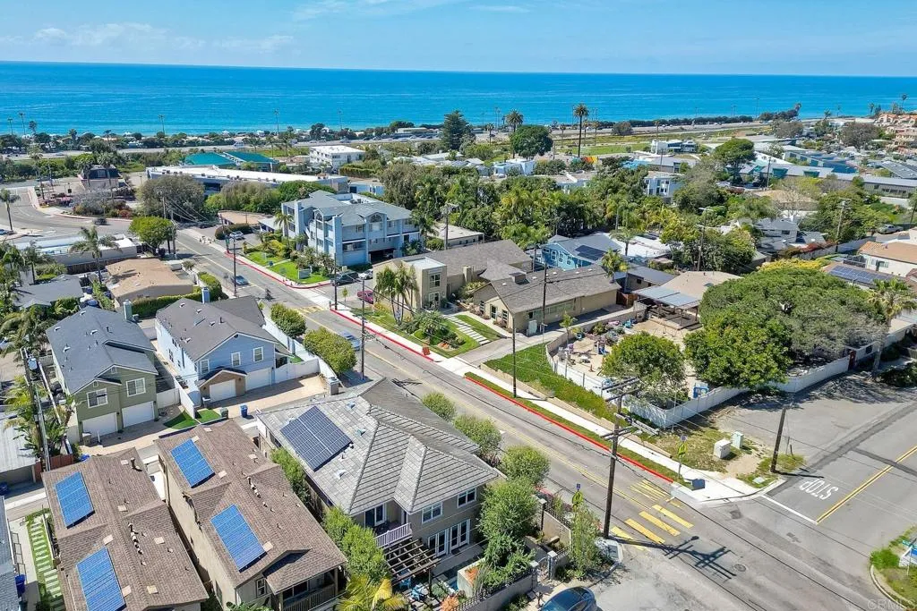 2002 Montgomery Avenue