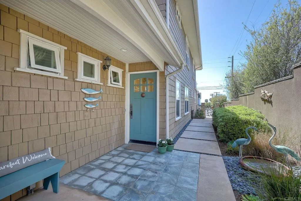 2002 Montgomery Avenue