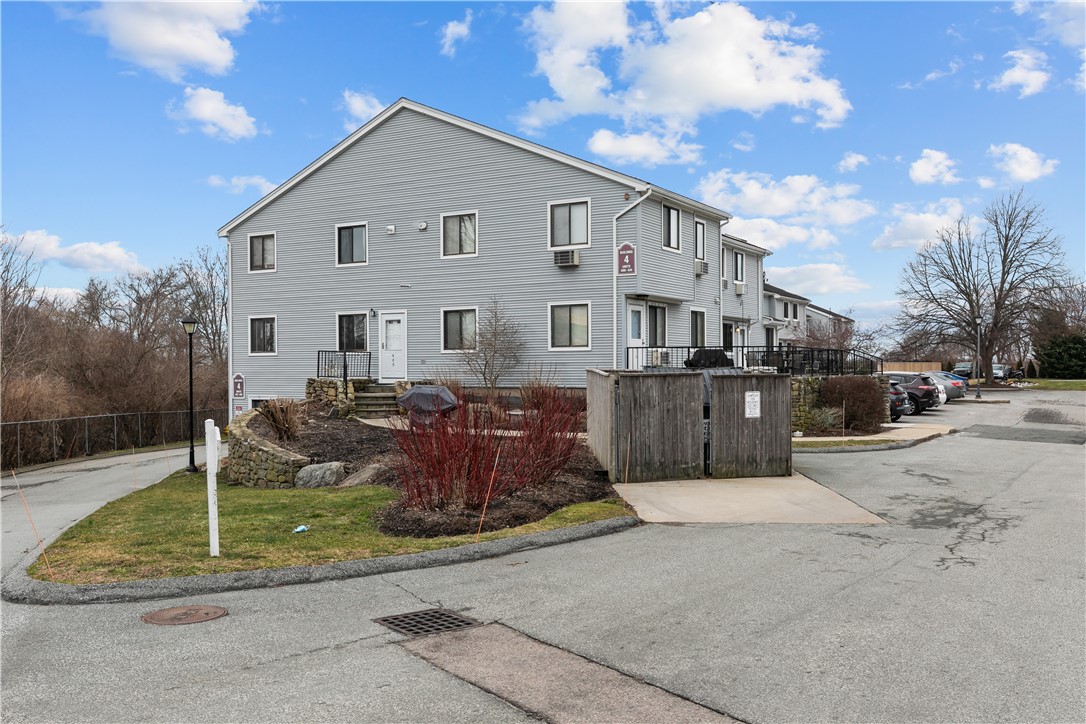66 Girard Avenue 402