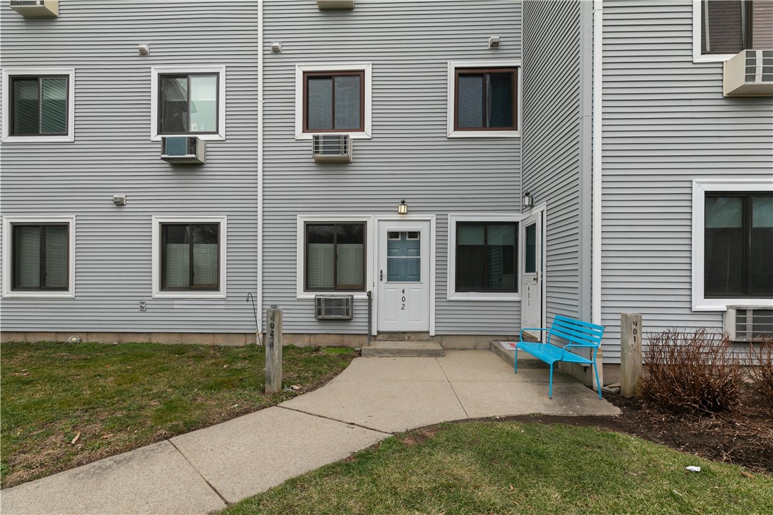66 Girard Avenue 402