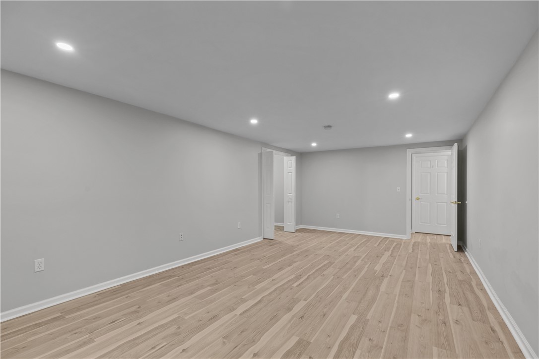66 Girard Avenue 402