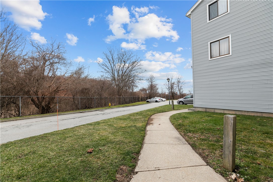 66 Girard Avenue 402