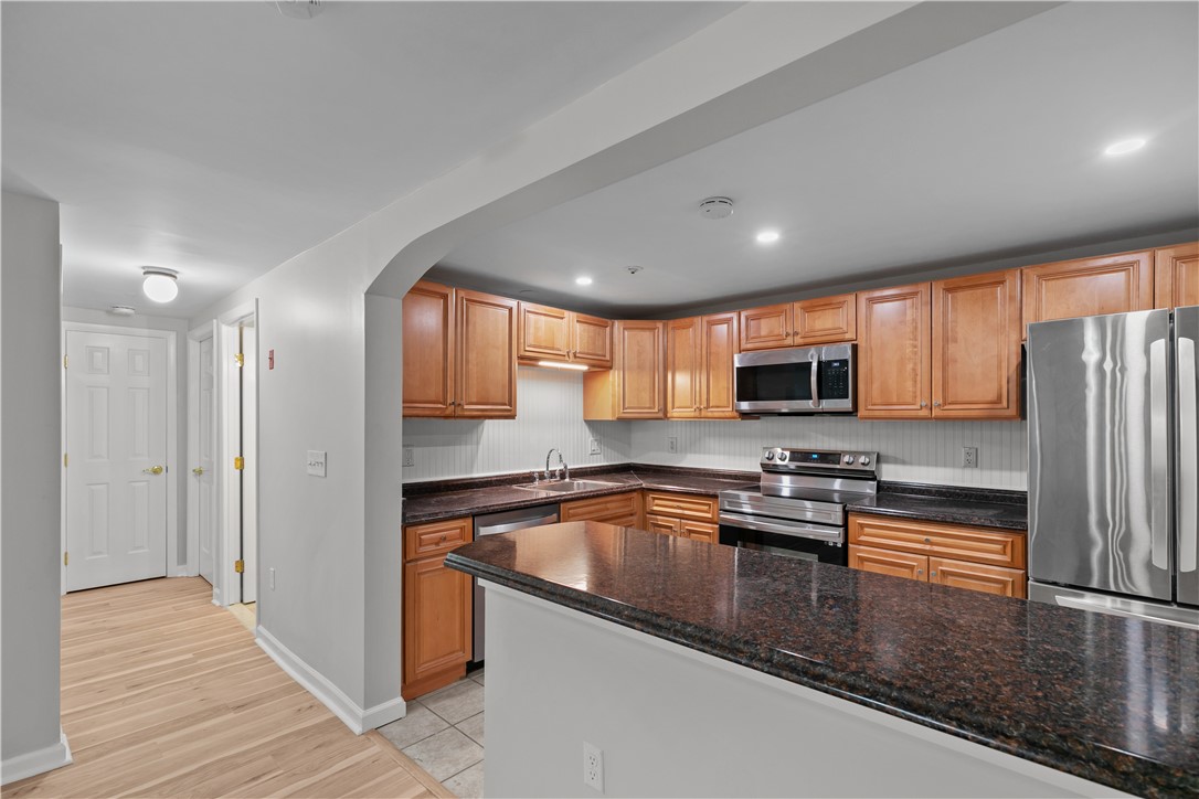 66 Girard Avenue 402