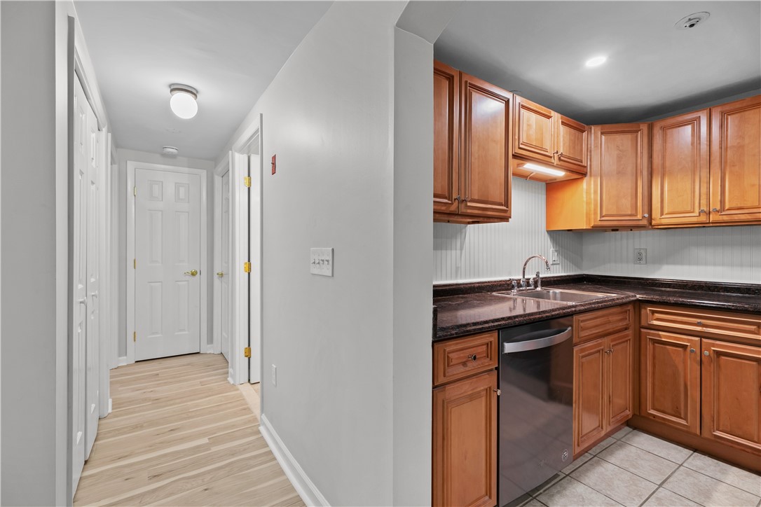 66 Girard Avenue 402