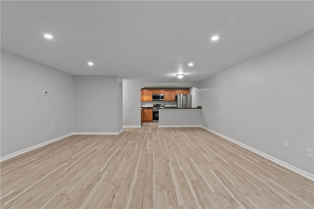 66 Girard Avenue 402