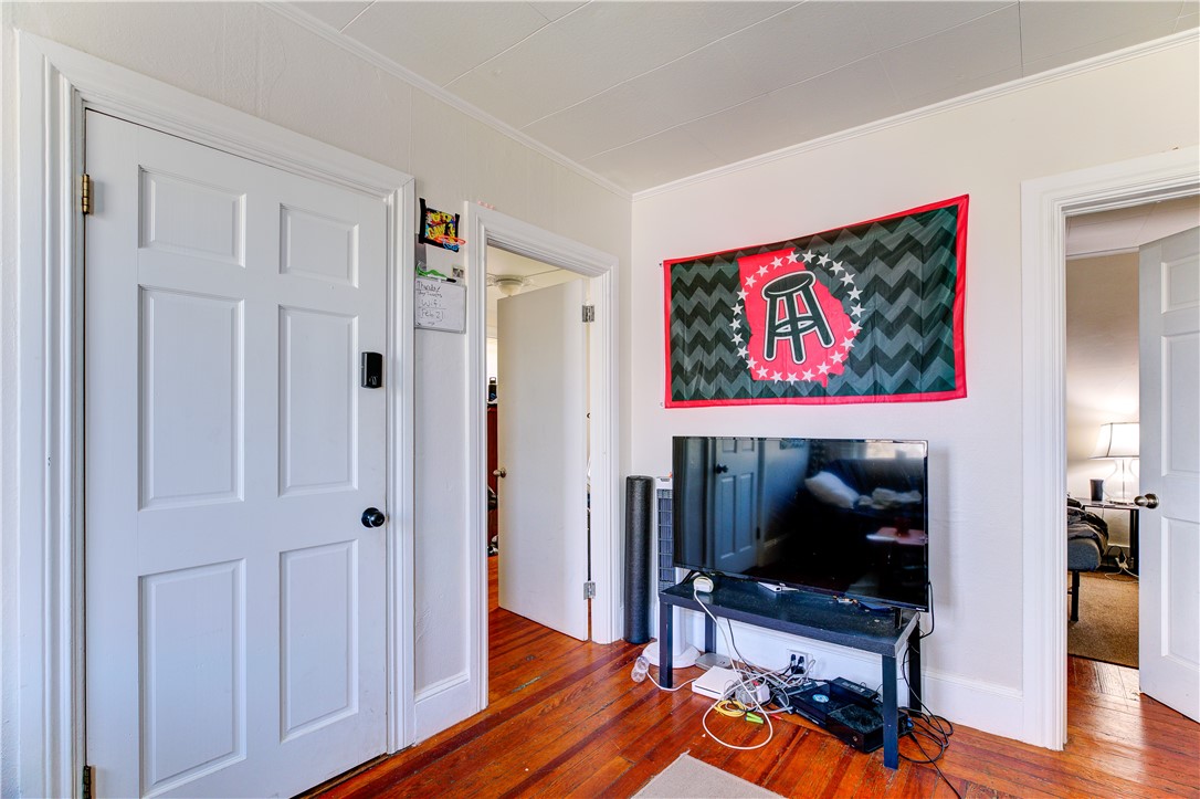 427 Spring Street 2